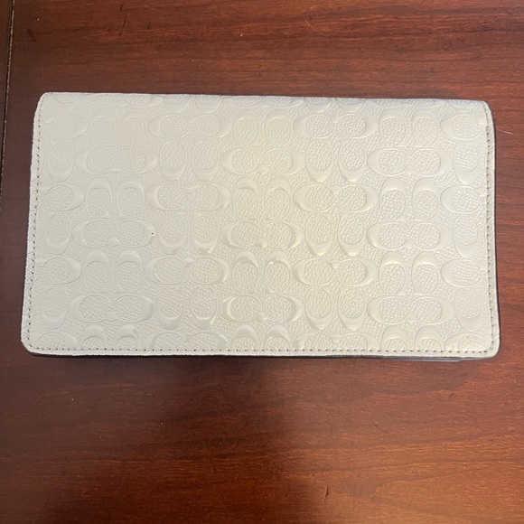 Sold - Picture 4 of 6